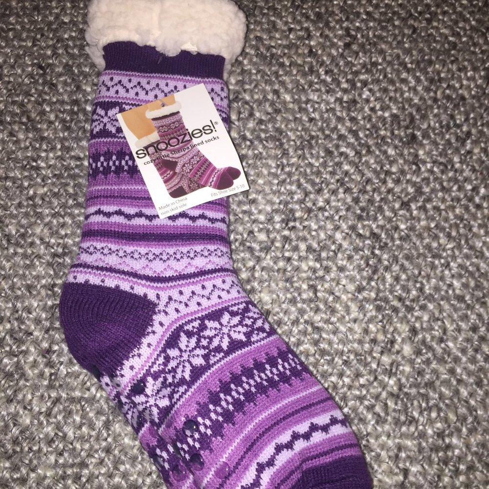 Snoozies! Long Sherpa-lined socks